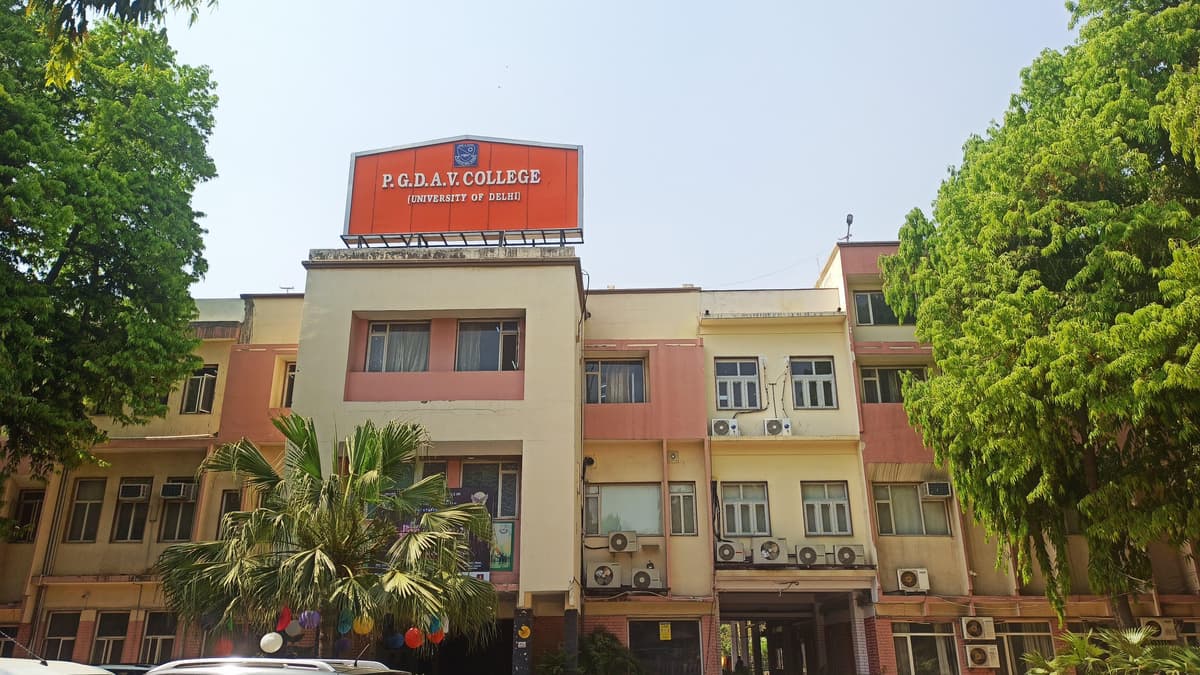 PGDAV College (Eve.)-gallery-image-0