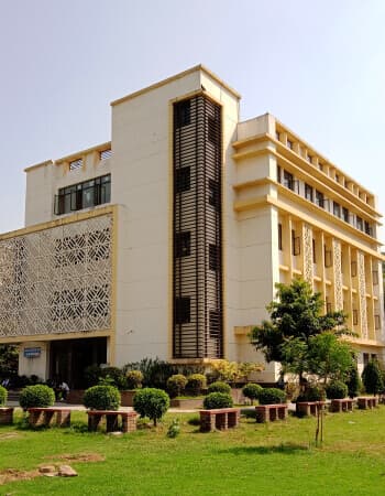 Dyal Singh Evening College-image