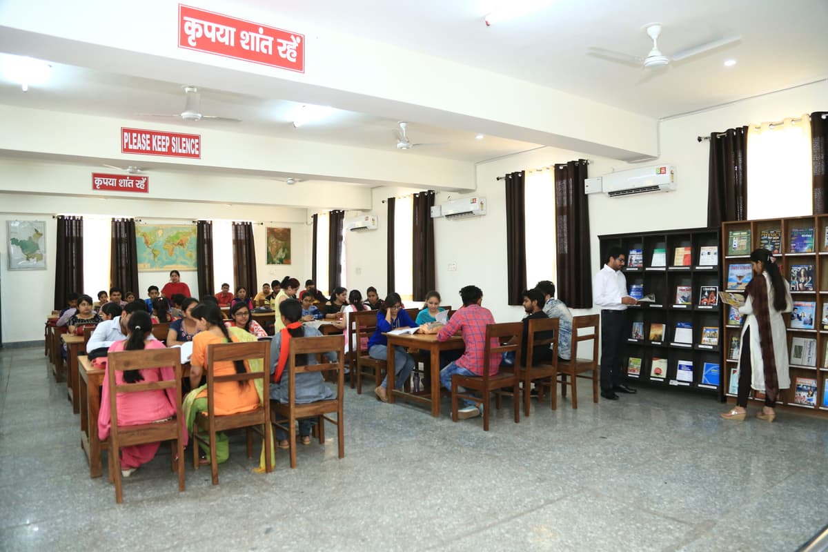 Sh LN Hindu College-gallery-image-1
