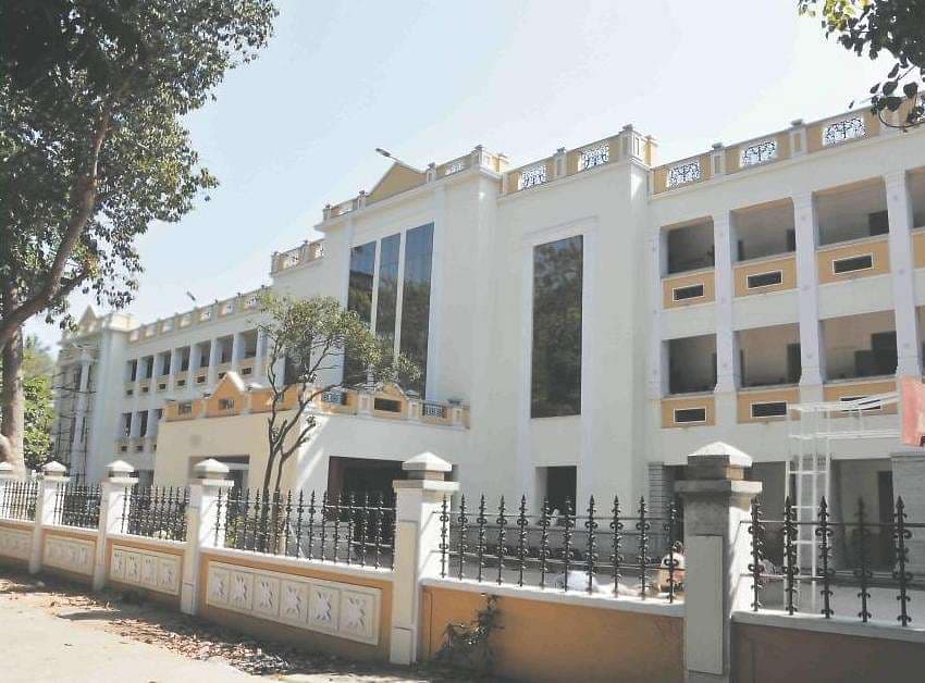 RV Teachers College-gallery-image-1