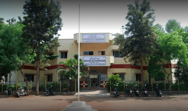 GOVT.COLLEGE OF TEACHERS EDU., JAMAKHANDI-gallery-image-1