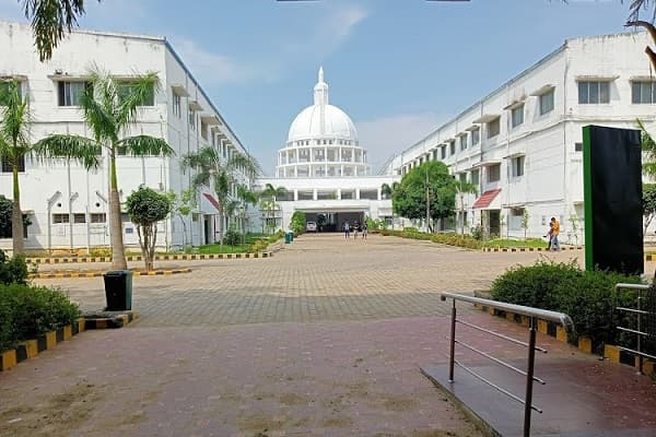 Aarupadai Veedu Institute of Technology-image