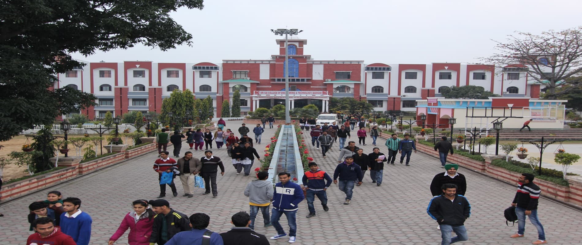 Sri Sai College of Engineering and Technology-image