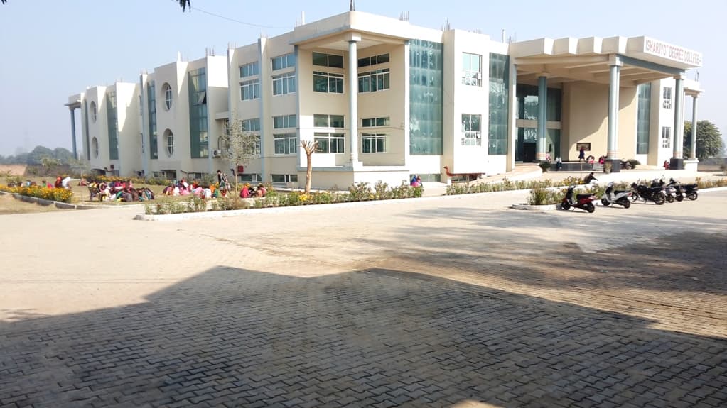 Isharjyot College-gallery-image-0
