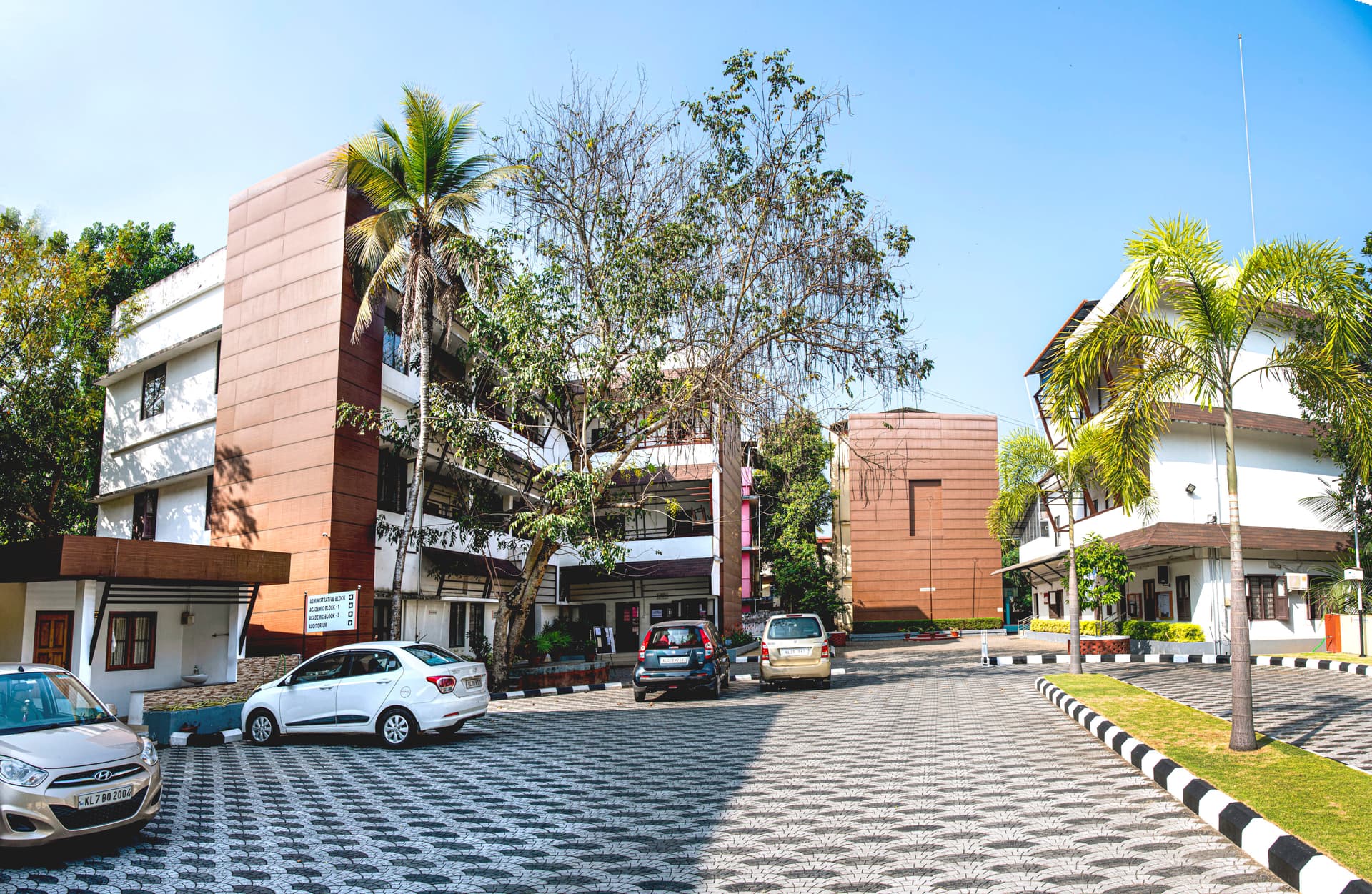 Chinmaya College-image