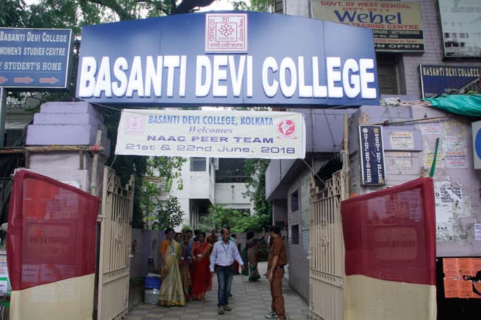 Basanti Devi College-gallery-image-1