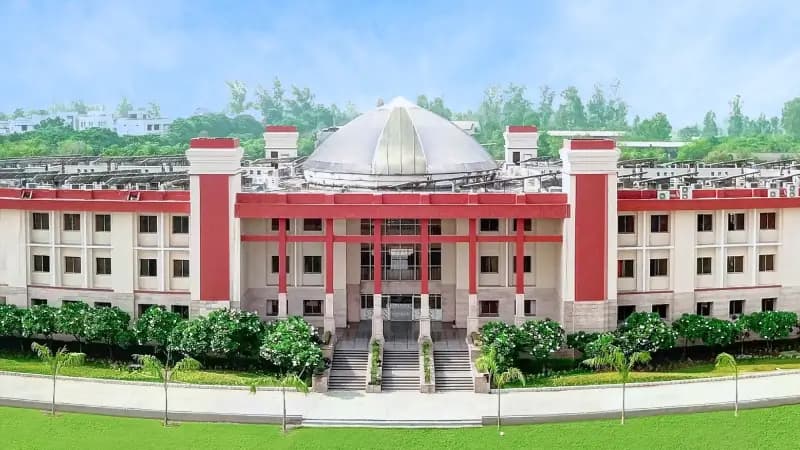 Invertis Bareilly-gallery-image-1