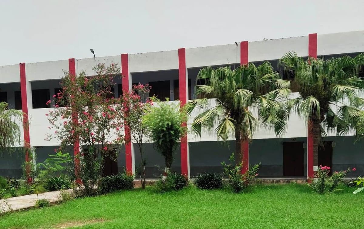 SRI GANDHI MAHAVIDYALAYA-gallery-image-3