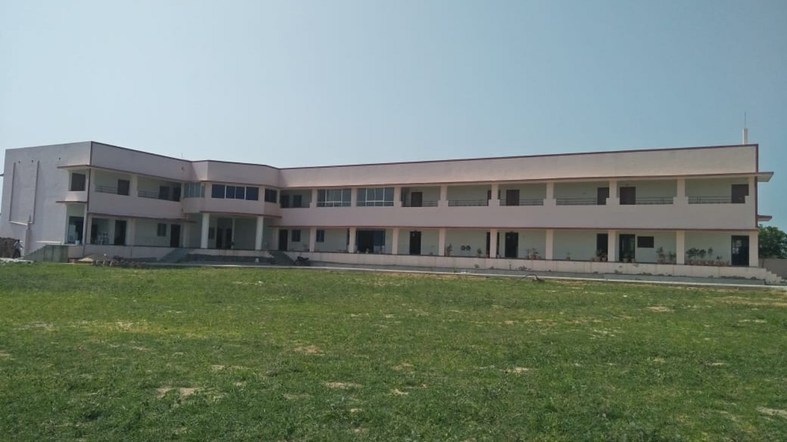 Rajeev Gandhi College, Tonk-image