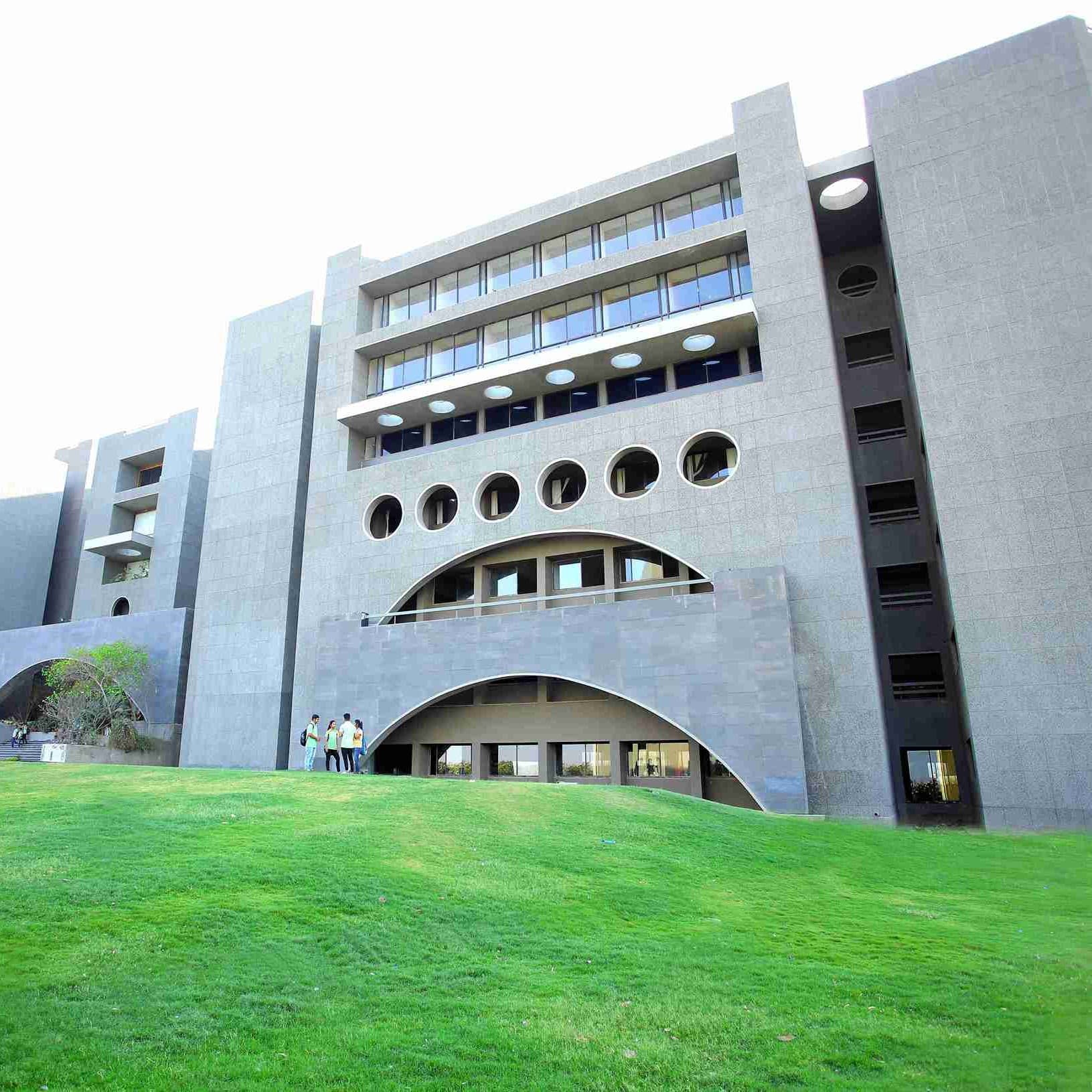 Marwadi University-image