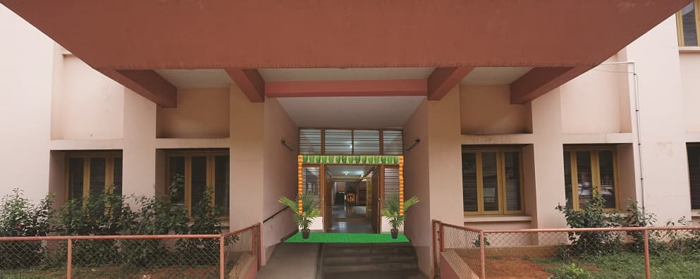 Vijaya Teachers College-image