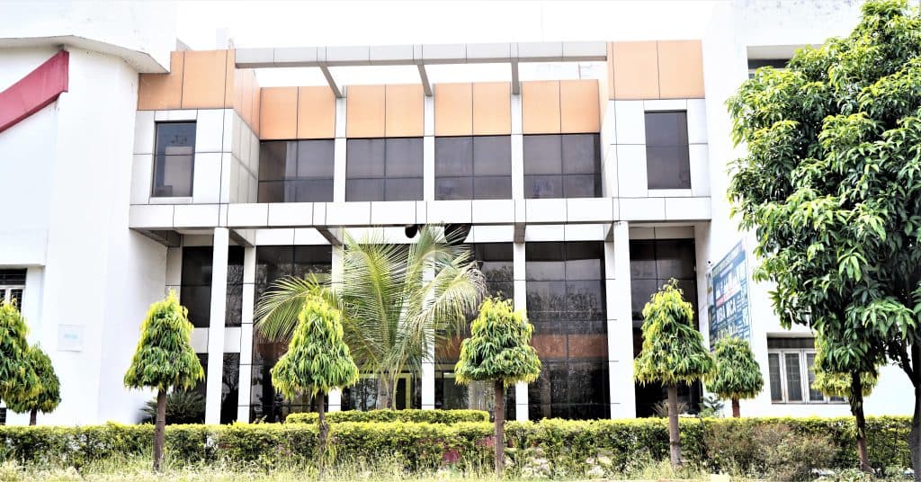 Institute of Computer Science & Technology, Varanasi Uttar Pradesh-gallery-image-1