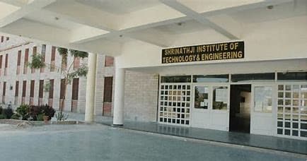 SVM Kushinagar-logo