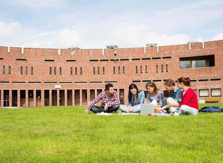 SSM Degree College Deoria-image