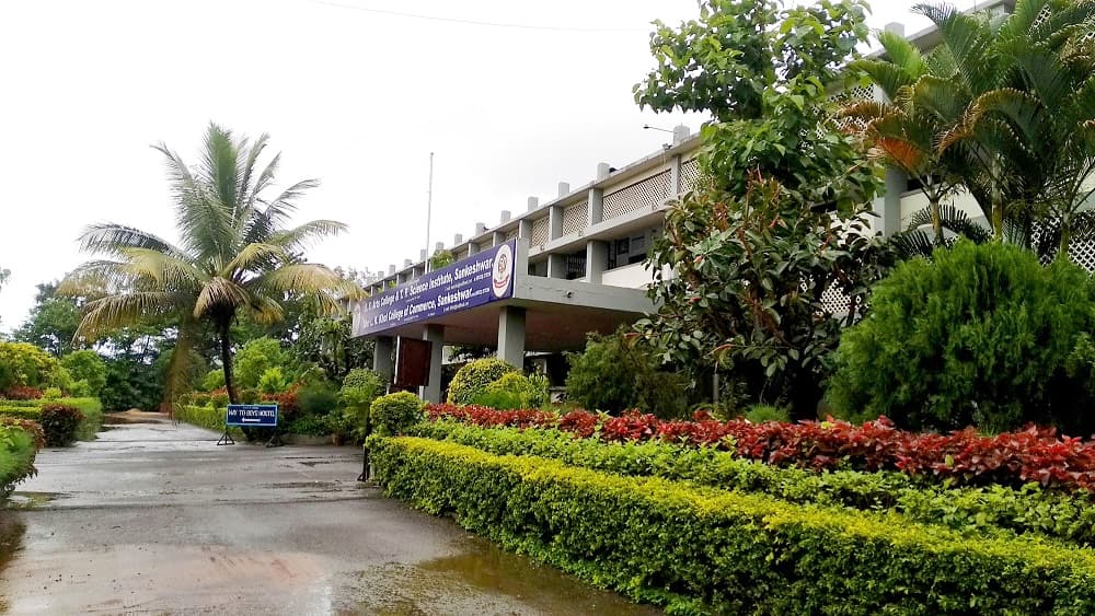 L. K. Khot College of Commerce-gallery-image-1