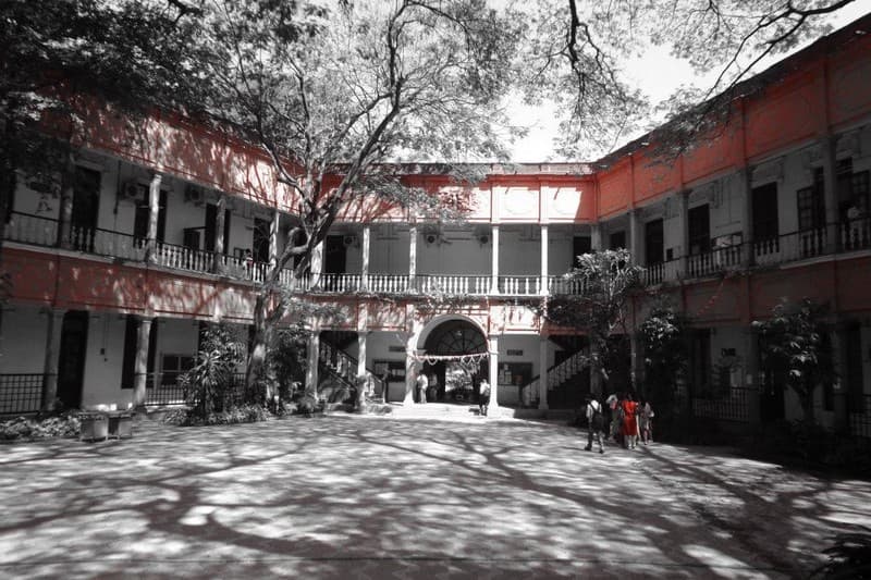 University Visvesvaraya College of Engineering-image