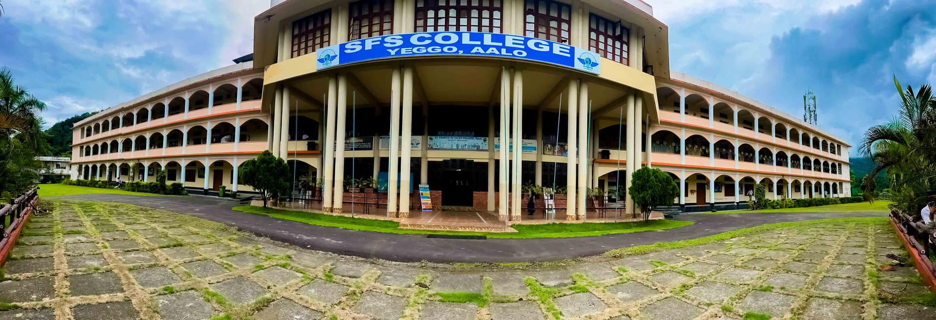 SFS College Aalo-image
