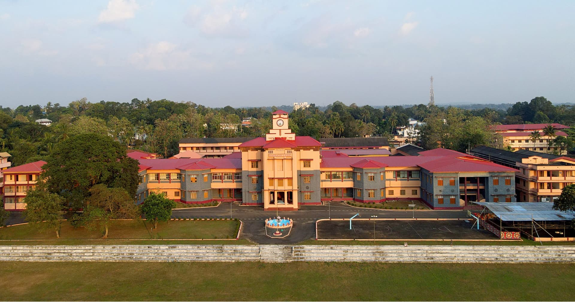 NSS Hindu College, Changanassery-image