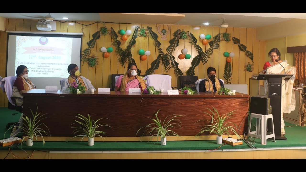 Raja Narendralal Khan Women's College-image