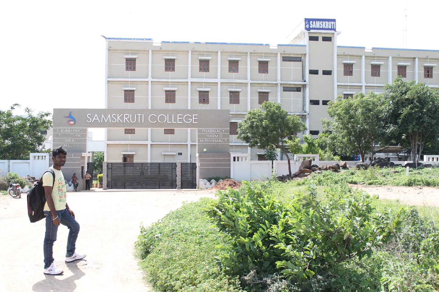 Samskruti College of Engineering and Technology-image