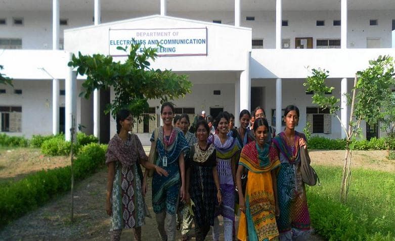 Aizza College-gallery-image-1