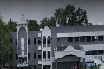 Gujarati Commerce College-image