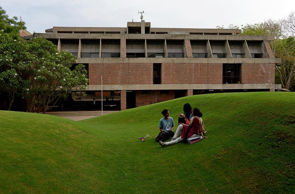 CEPT University-image