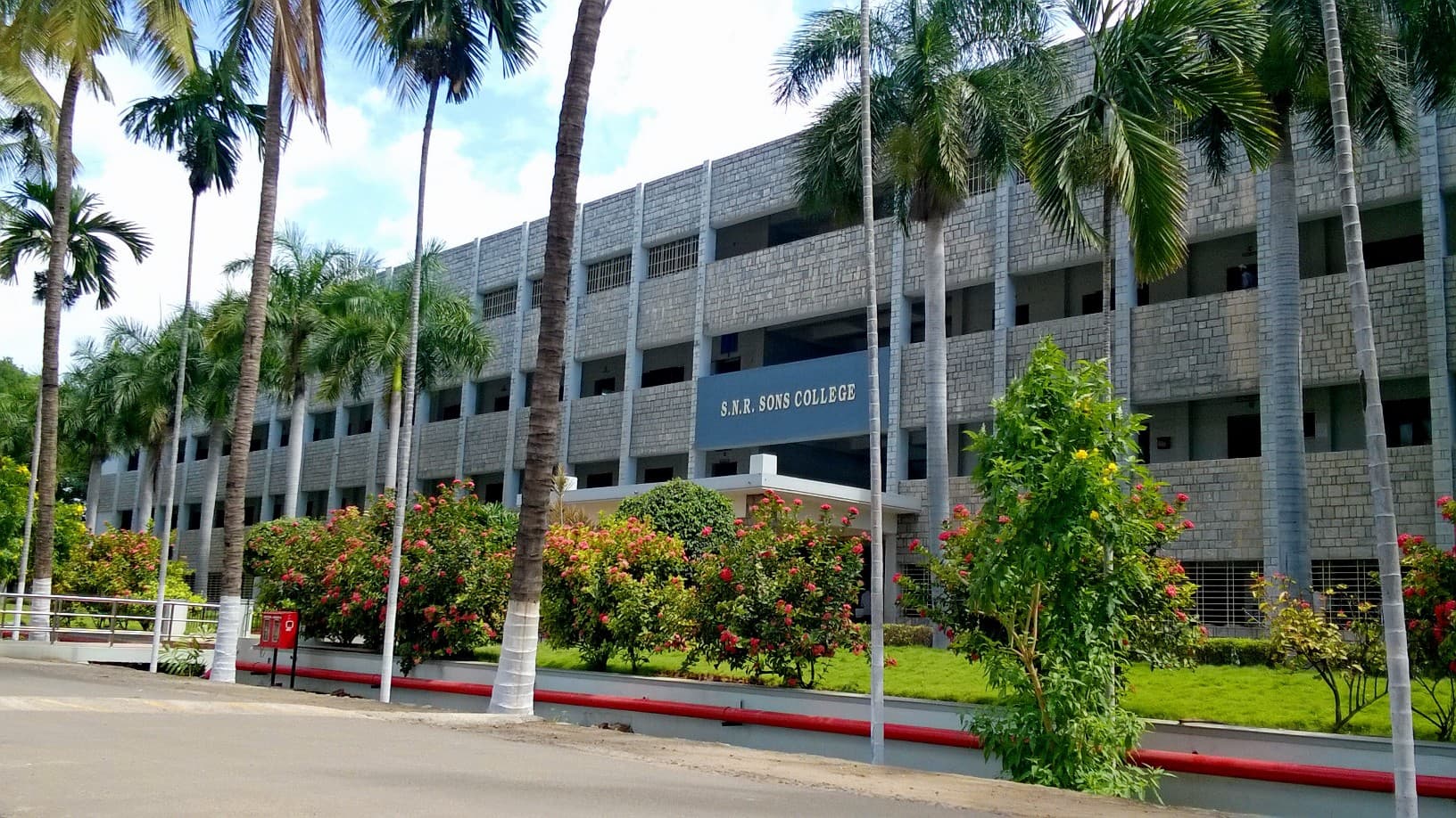 Sri Ramakrishna College of Arts and Science-image