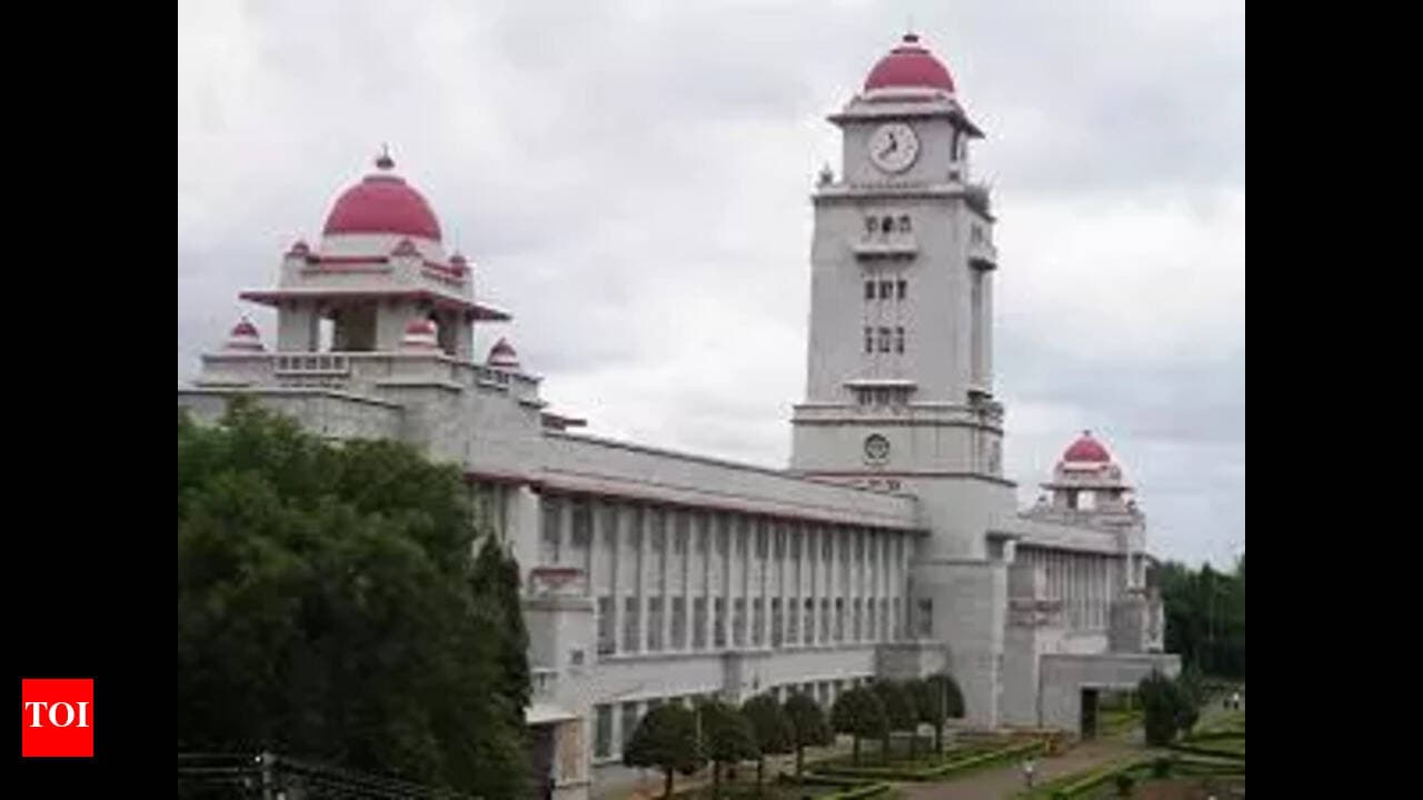 Karnatak University-image