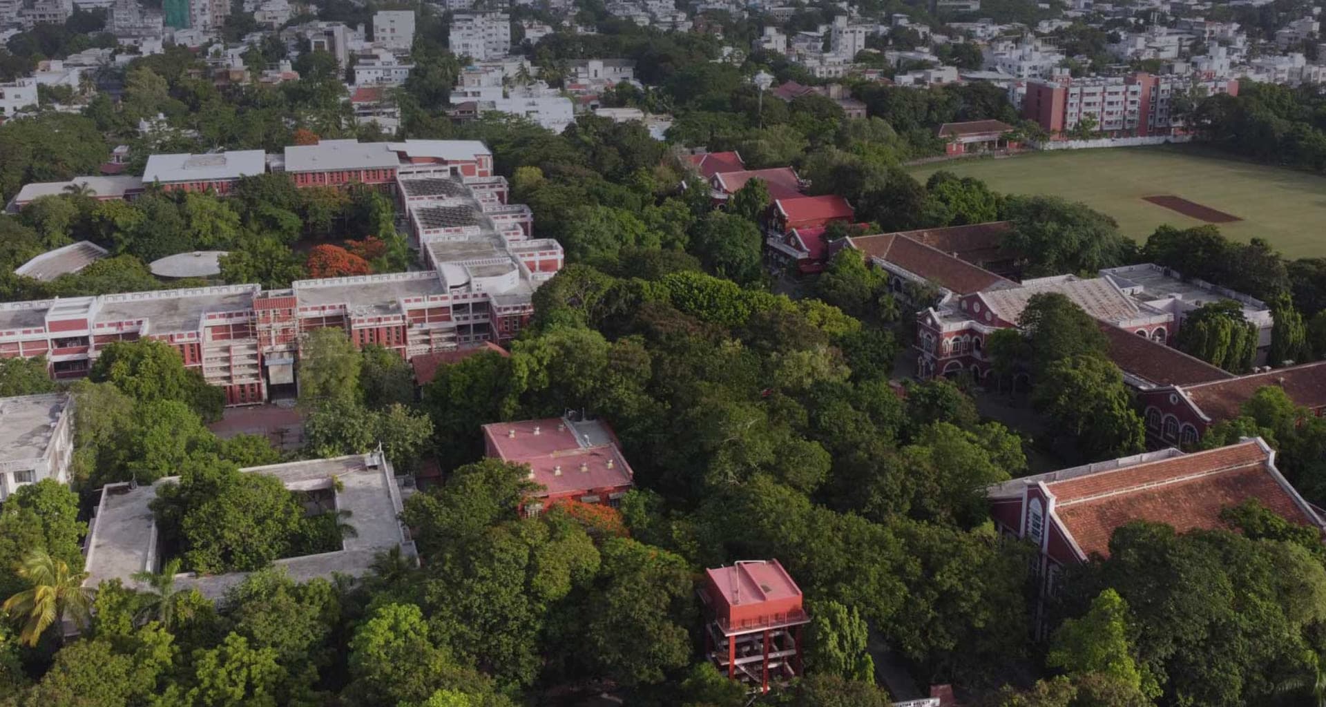 Sarvajanik College of Engineering and Technology-image