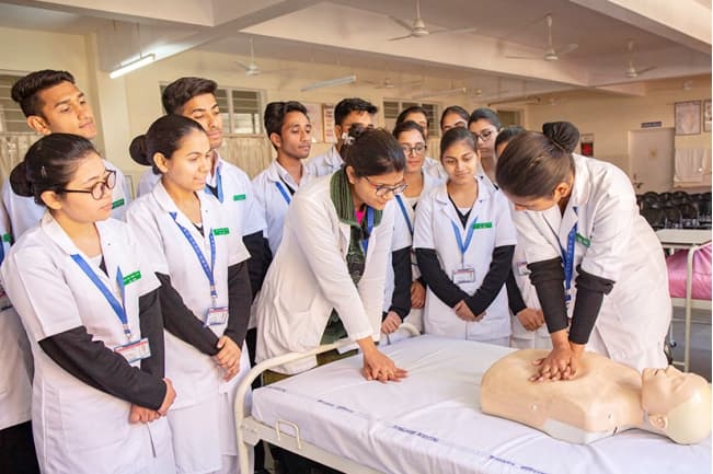 Himalayan College of Nursing-image
