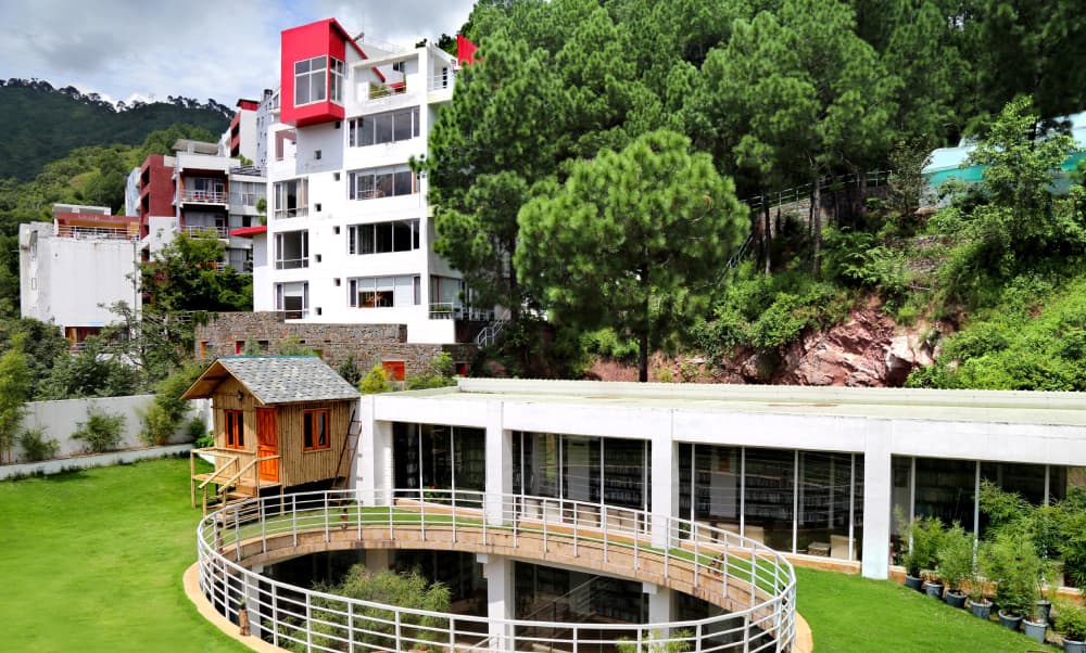 Shoolini Institute of Life Sciences and Business Management-image