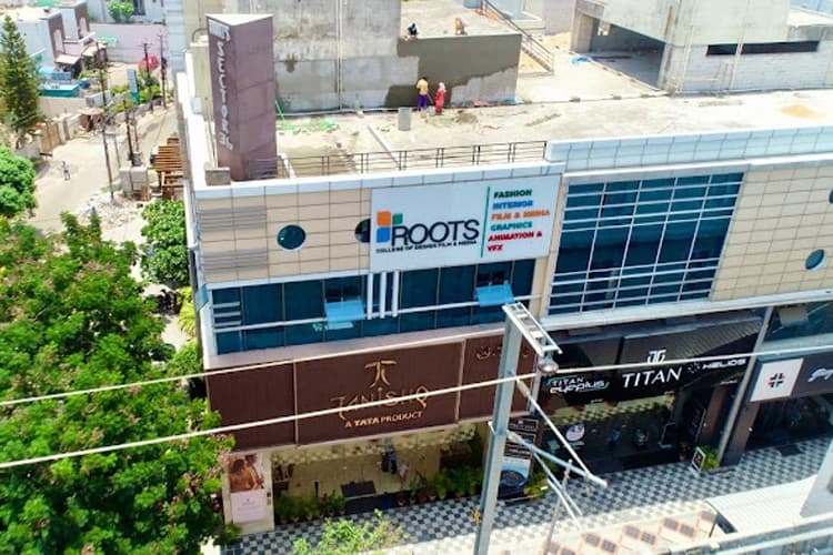 Roots Degree College-image