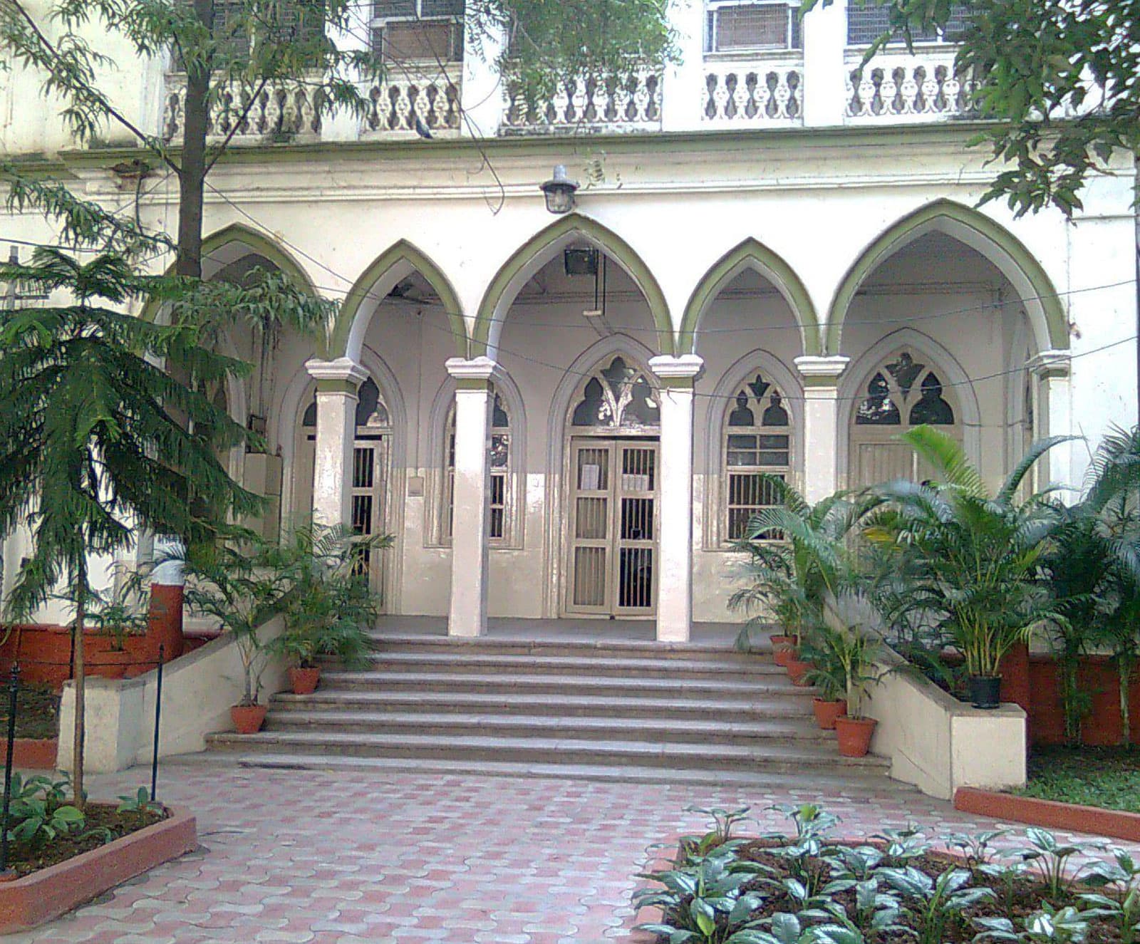 Badruka College of Commerce and Arts-image