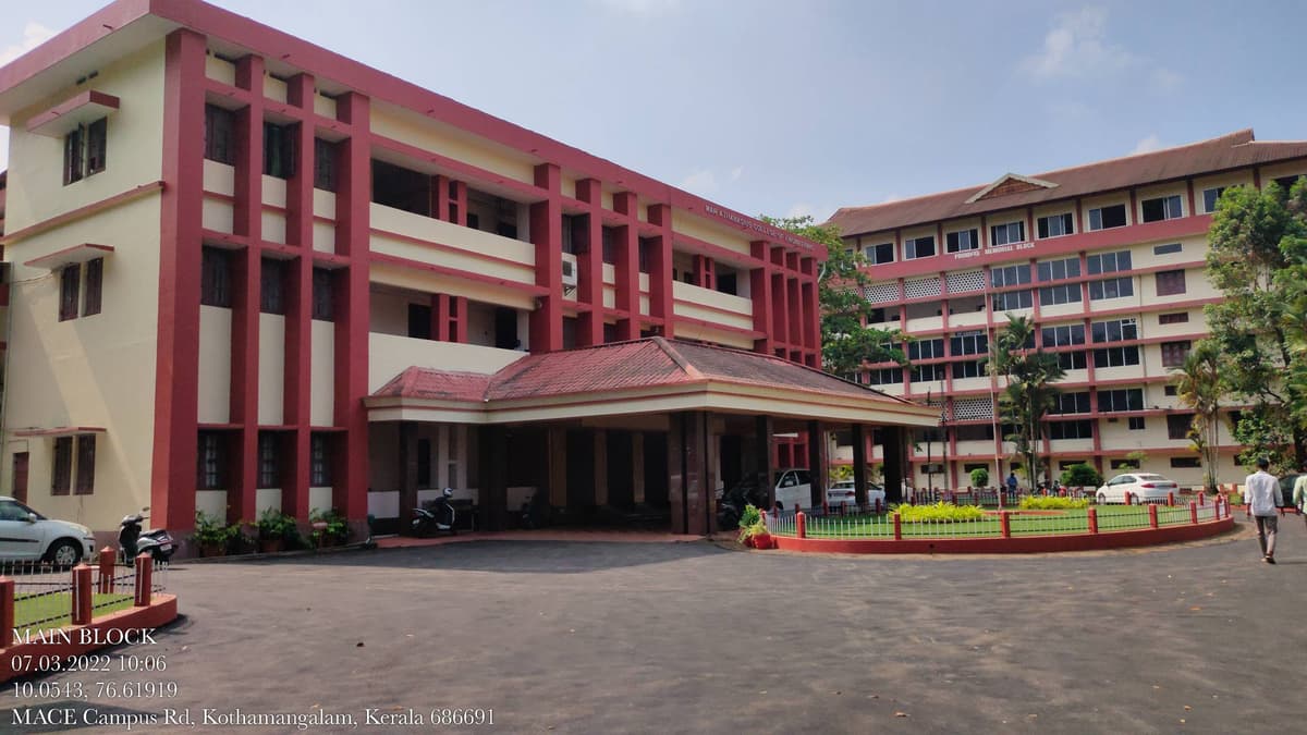 MA College-gallery-image-4
