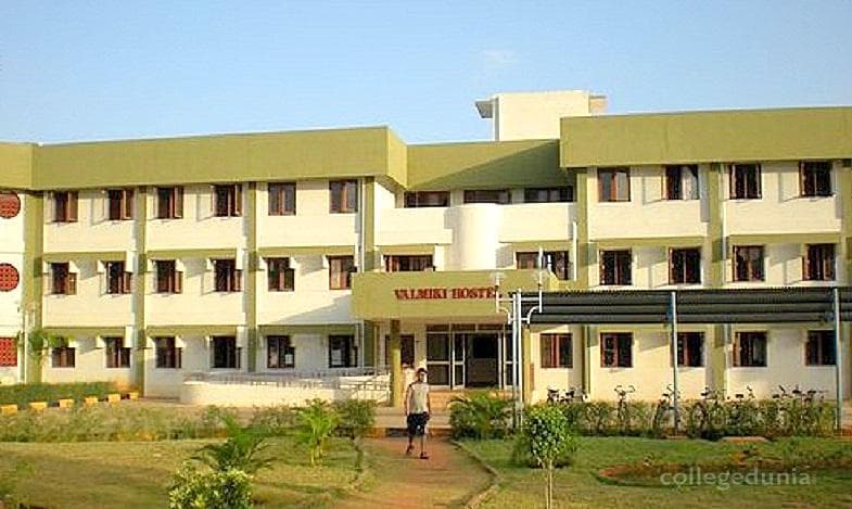 KMCPGS Puducherry-image