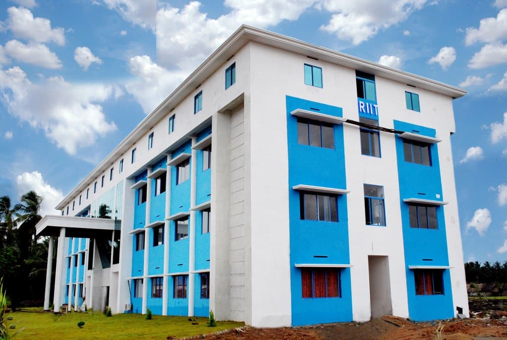 Rajas International Institute of Technology for Women-image