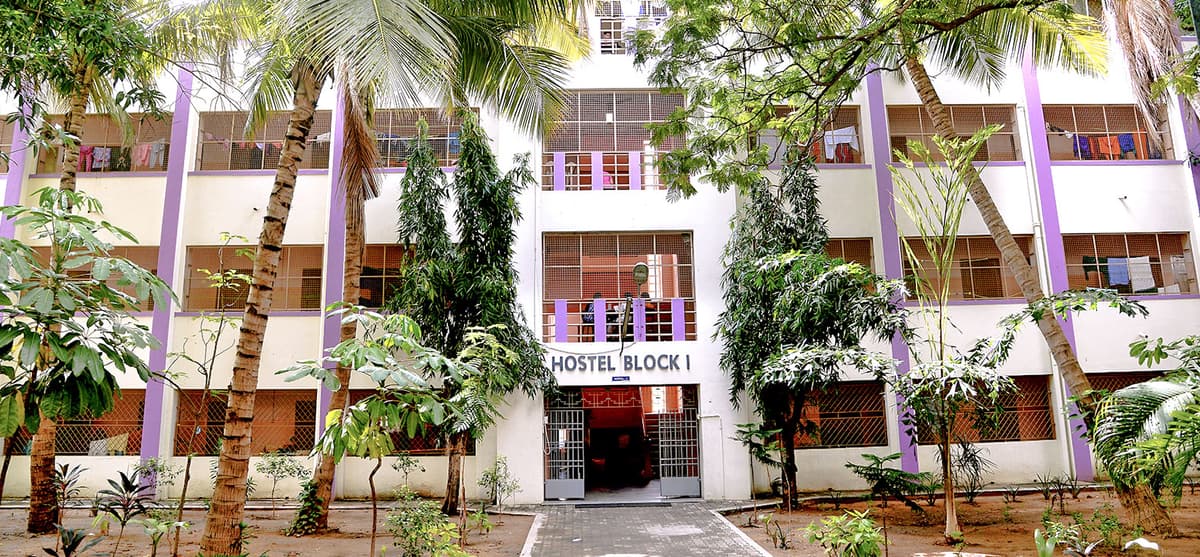 Ethiraj College-gallery-image-1