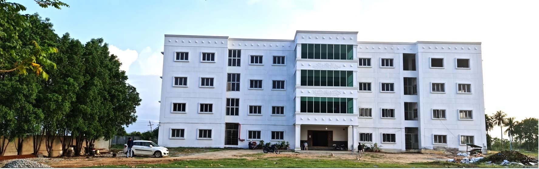 SER College of Law-image