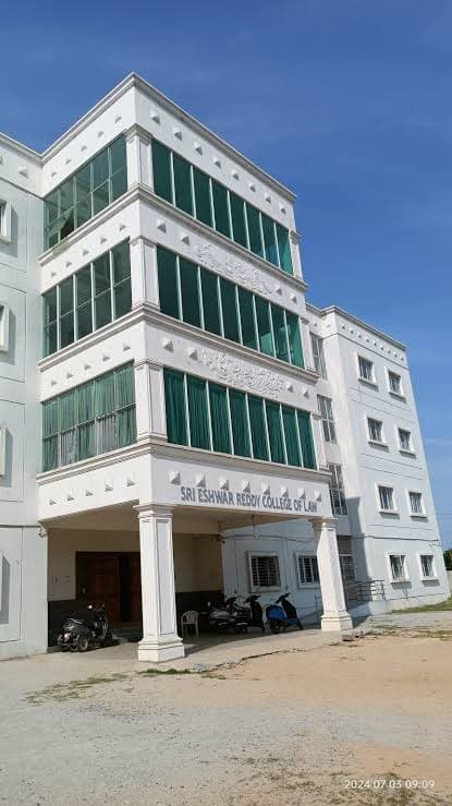 SER College of Law-gallery-image-2