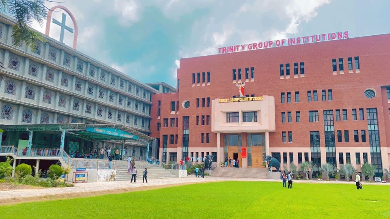 Trinity College-image