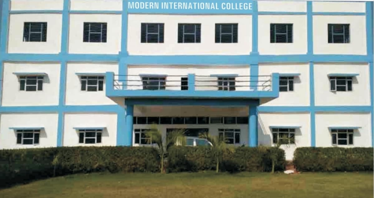 Modern International College of Education-gallery-image-2