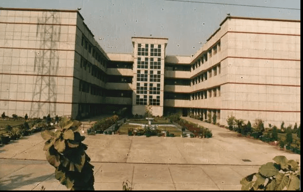 BS Anangpuria Institute of Law-image