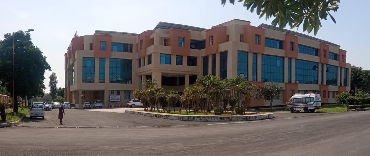 Gian Sagar Dental College & Hospital-gallery-image-3