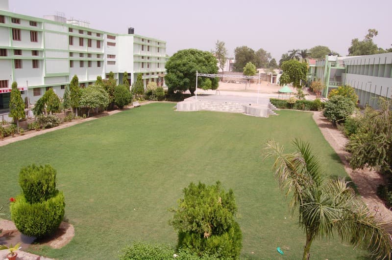 Gopichand Arya Mahila College-image