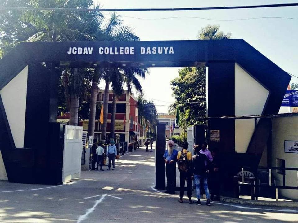 JC DAV College