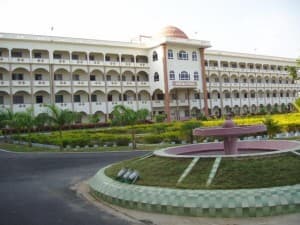 RVR and JC College of Engineering-image