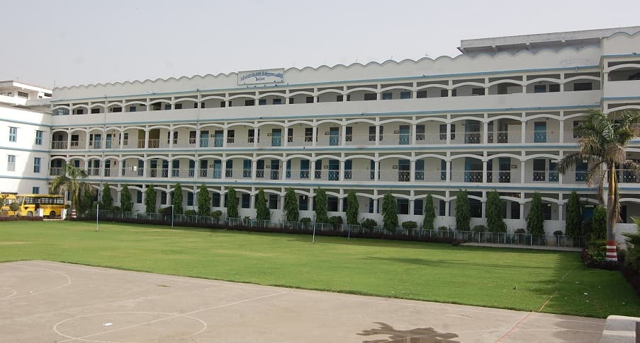 Shri Banke Bihari College logo