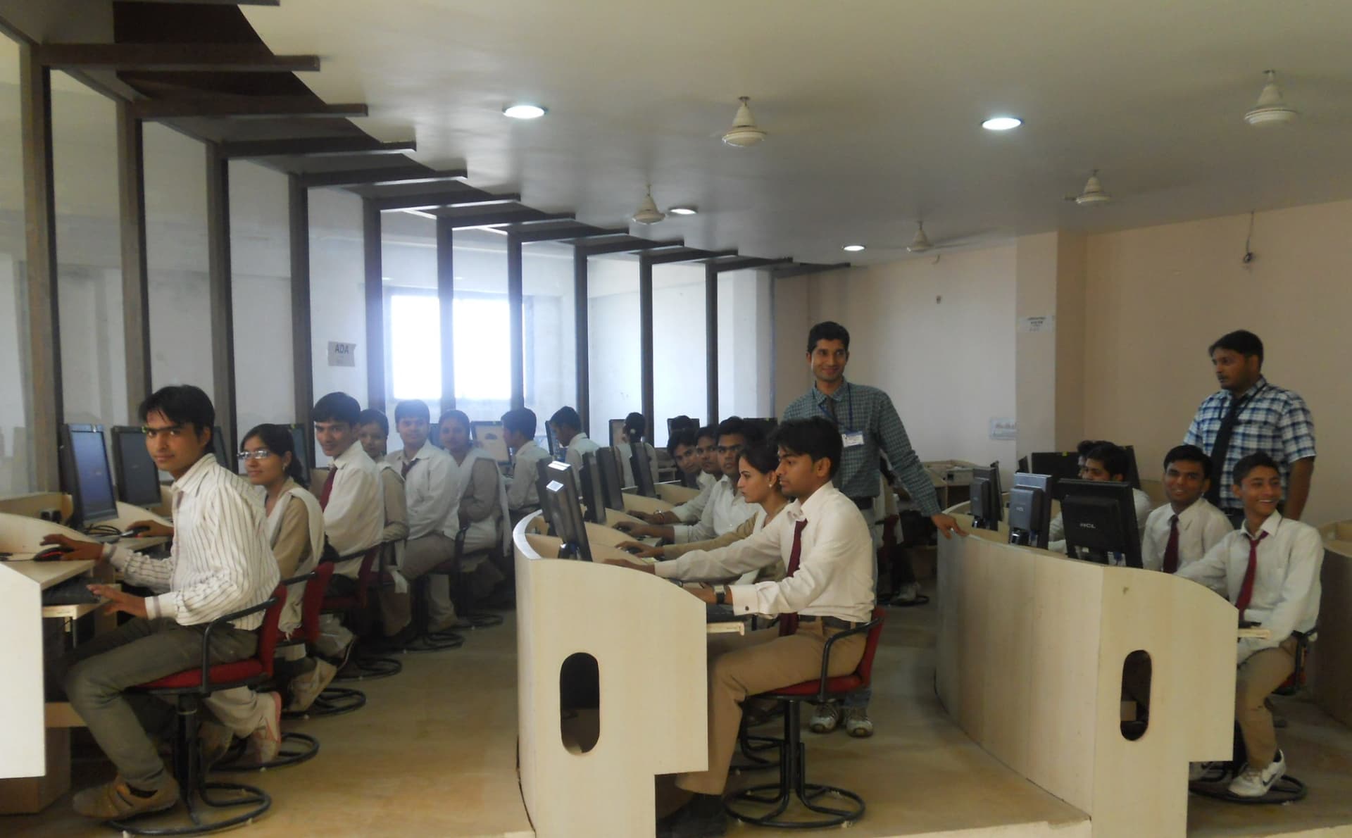 Prashanti Institute of Technology and Science-image