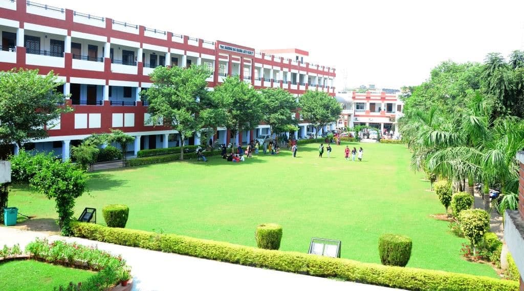 Sadanlal Savaldas Khanna Girls Degree College-image